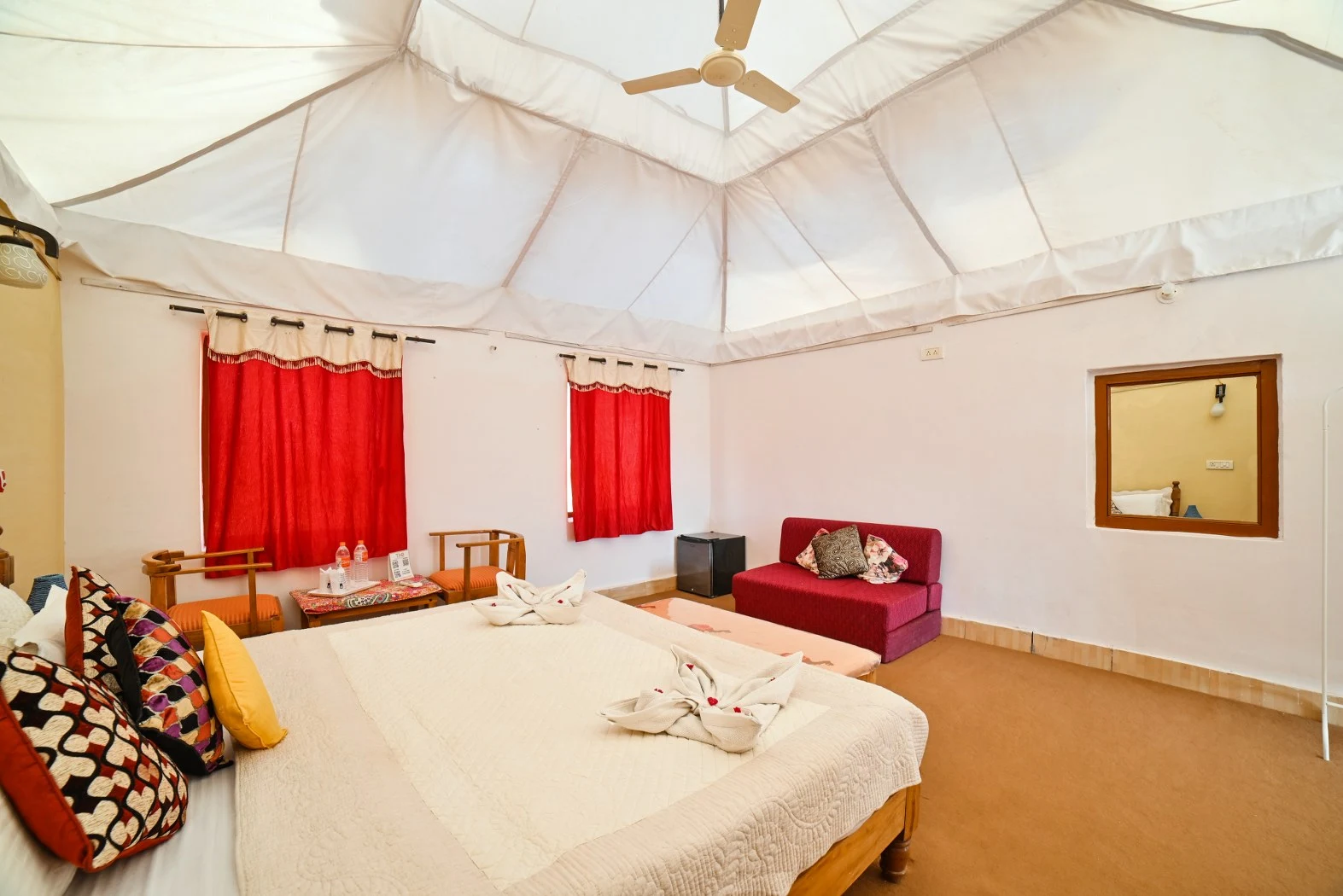 Jaisalmer Desert Camp With Swimming Pool