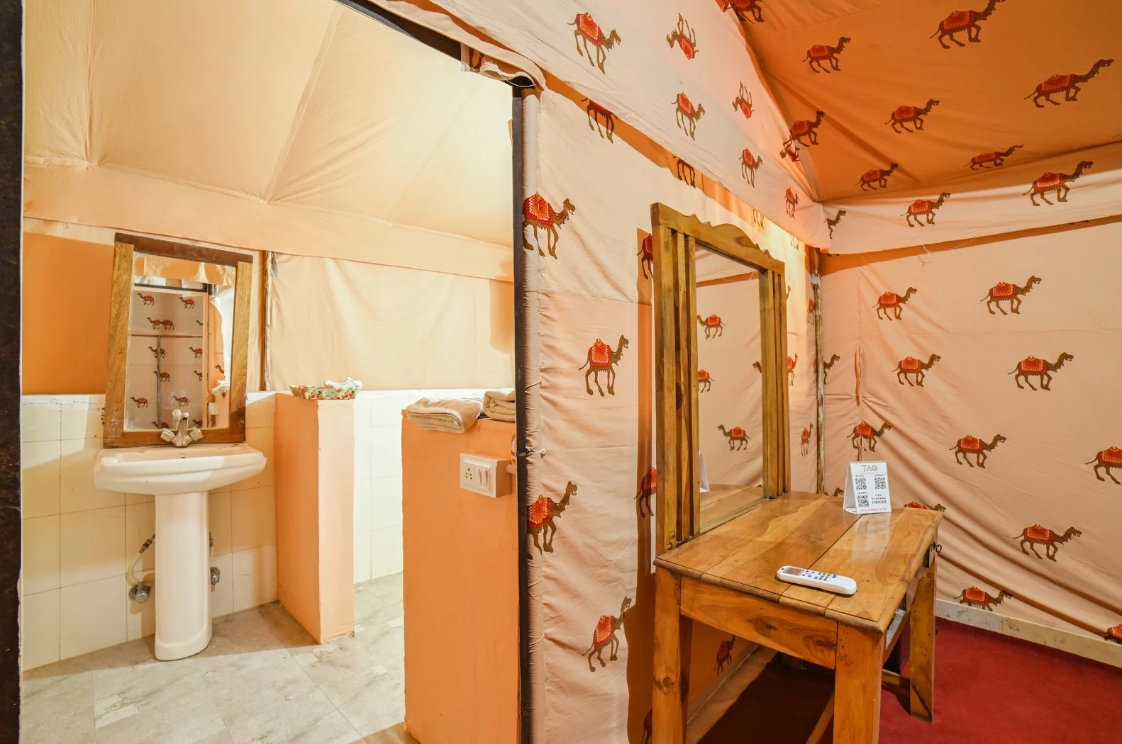 Jaisalmer Desert Camp With Swimming Pool